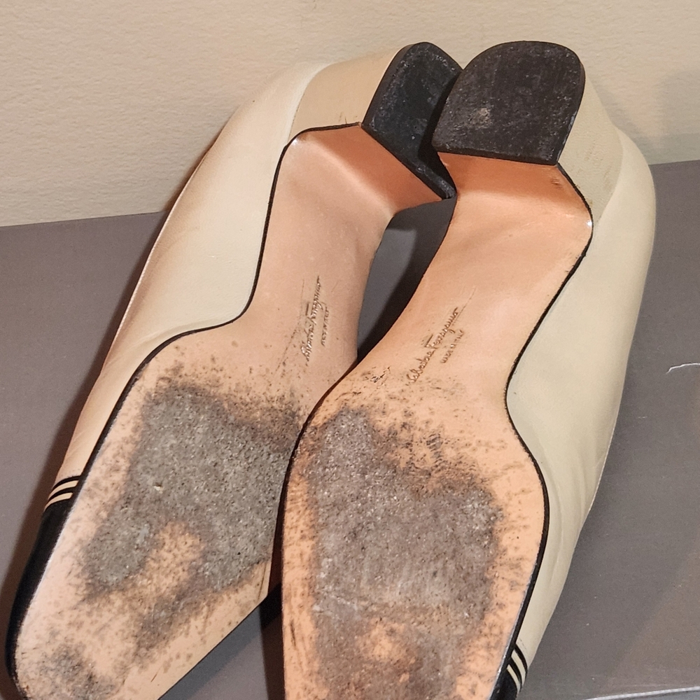 COPY - Ferragamo Two tone pump - Picture 4 of 6